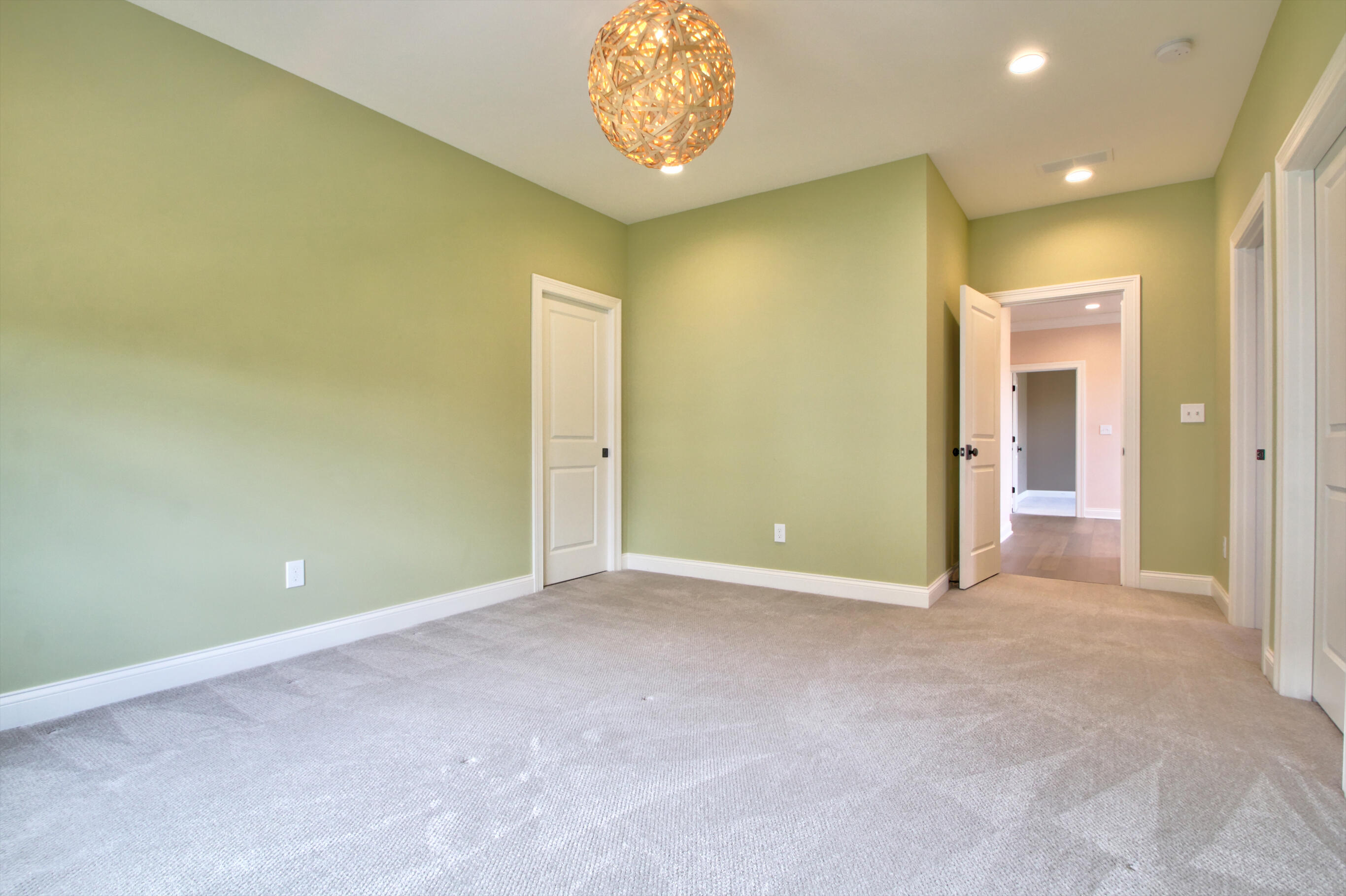 Lexington, Kentucky 40509, United States, 5 Bedrooms Bedrooms, ,5 BathroomsBathrooms,Residential,Active,153789