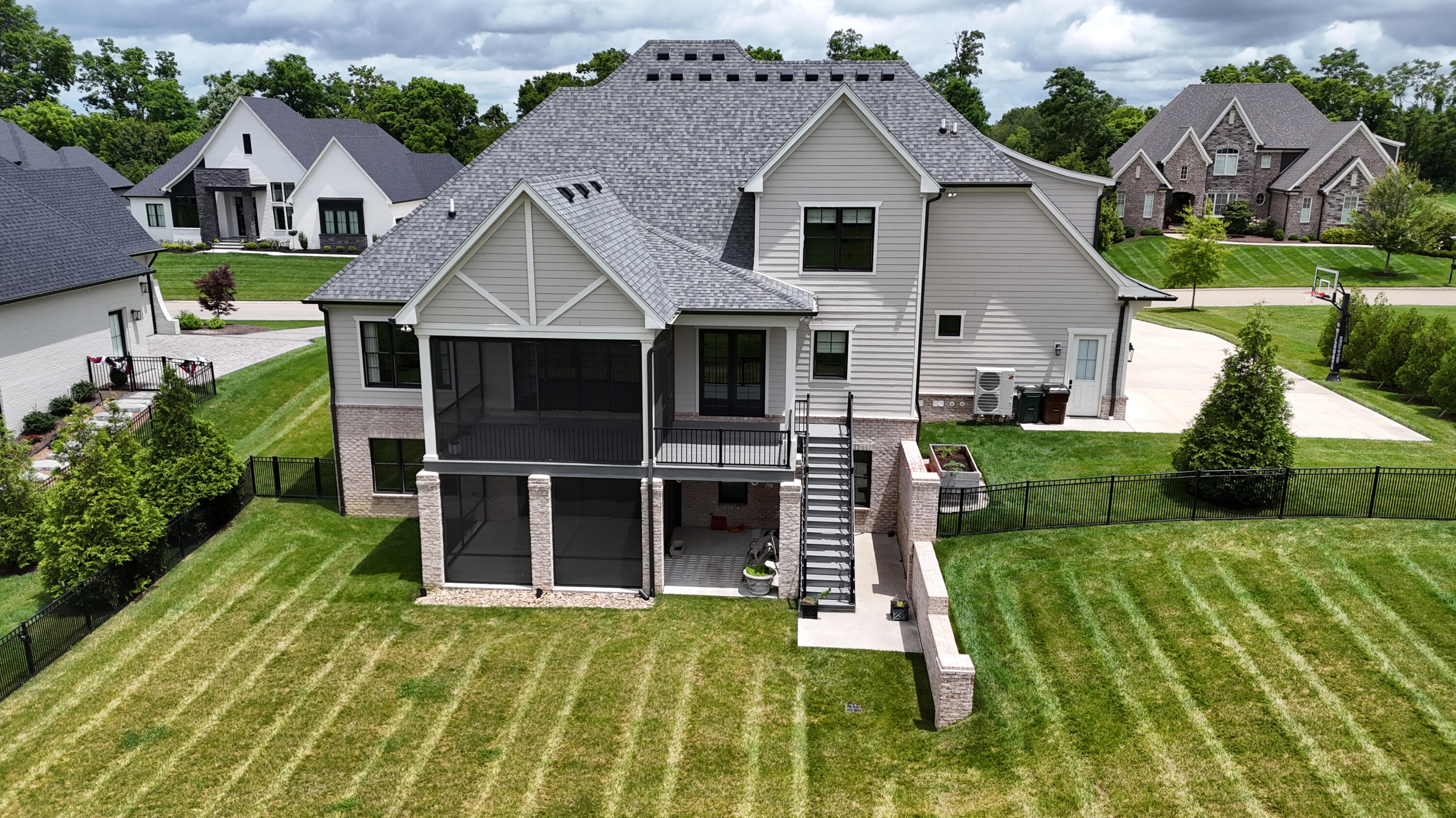 Lexington, Kentucky 40509, United States, 5 Bedrooms Bedrooms, ,5 BathroomsBathrooms,Residential,Active,153789