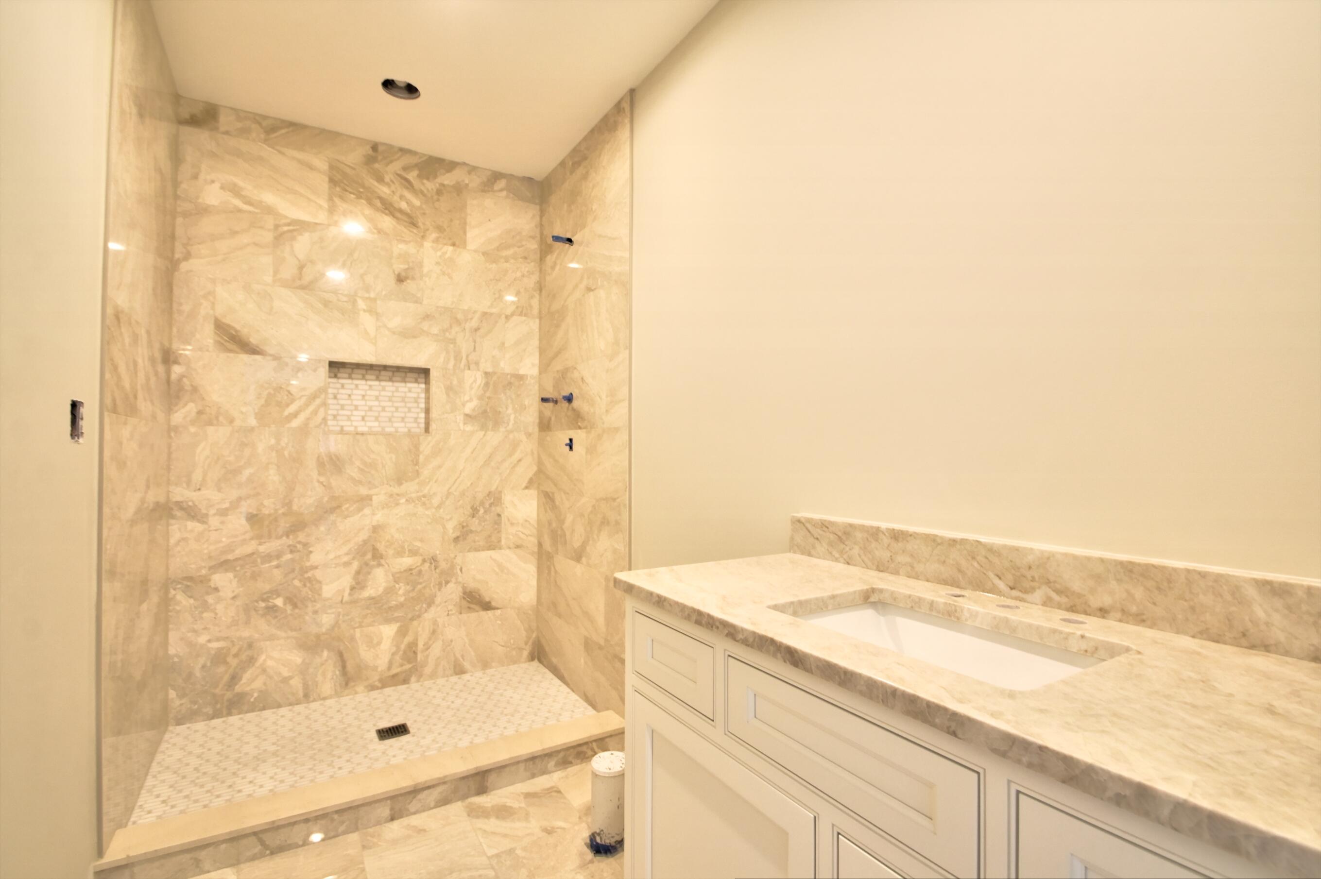 Lexington, Kentucky 40509, United States, 5 Bedrooms Bedrooms, ,5 BathroomsBathrooms,Residential,Active,153789