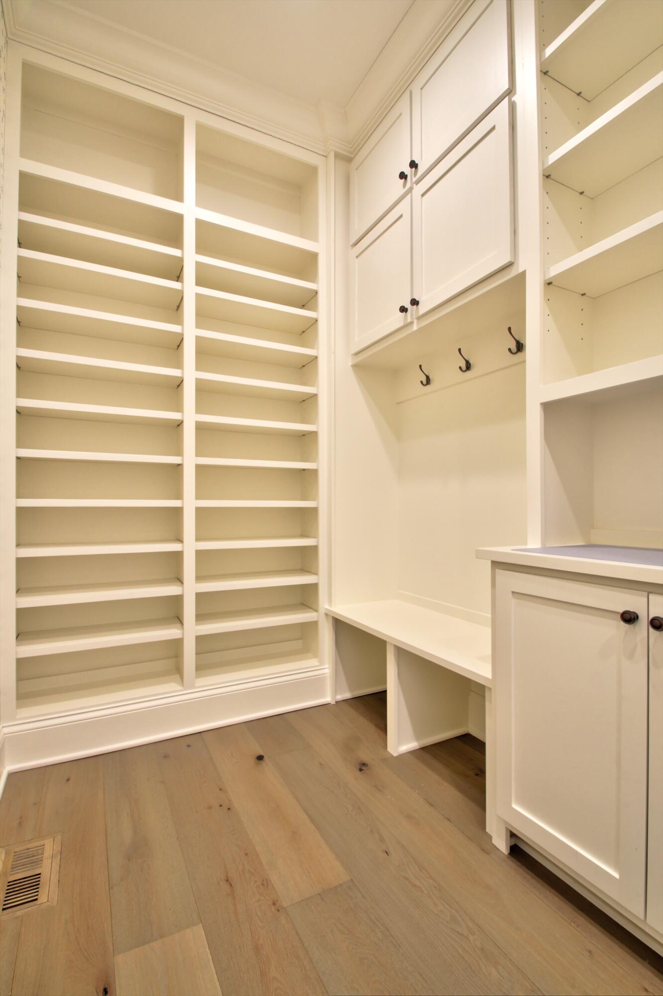 Lexington, Kentucky 40509, United States, 5 Bedrooms Bedrooms, ,5 BathroomsBathrooms,Residential,Active,153789