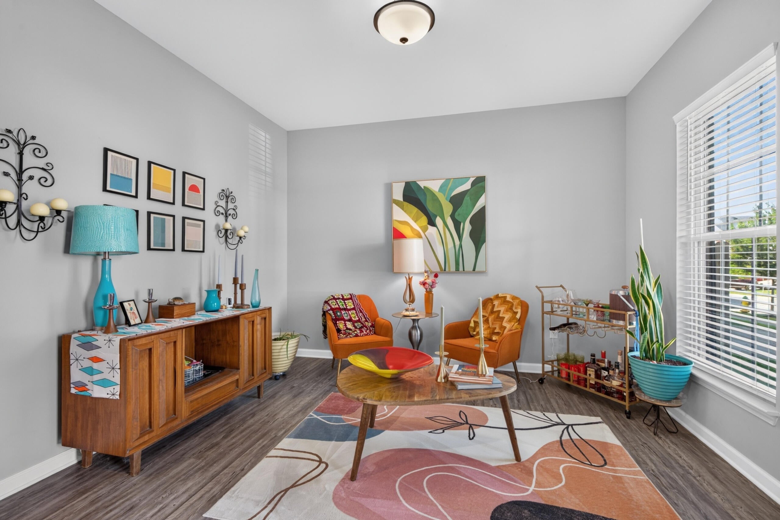 928 Thomas Park
