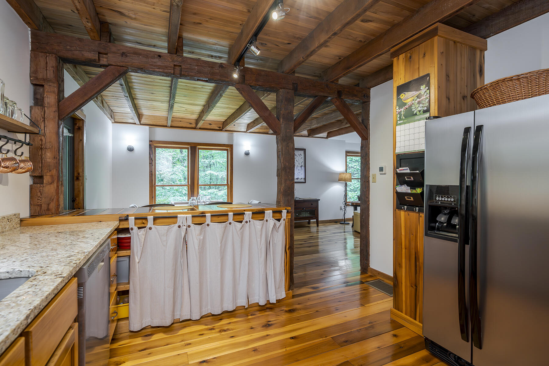 Berea, Kentucky 40403, United States, 3 Bedrooms Bedrooms, ,2 BathroomsBathrooms,Residential,Contingent,154225