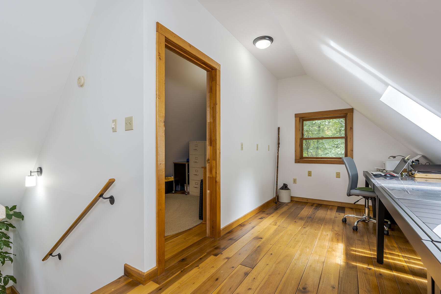 Berea, Kentucky 40403, United States, 3 Bedrooms Bedrooms, ,2 BathroomsBathrooms,Residential,Contingent,154225