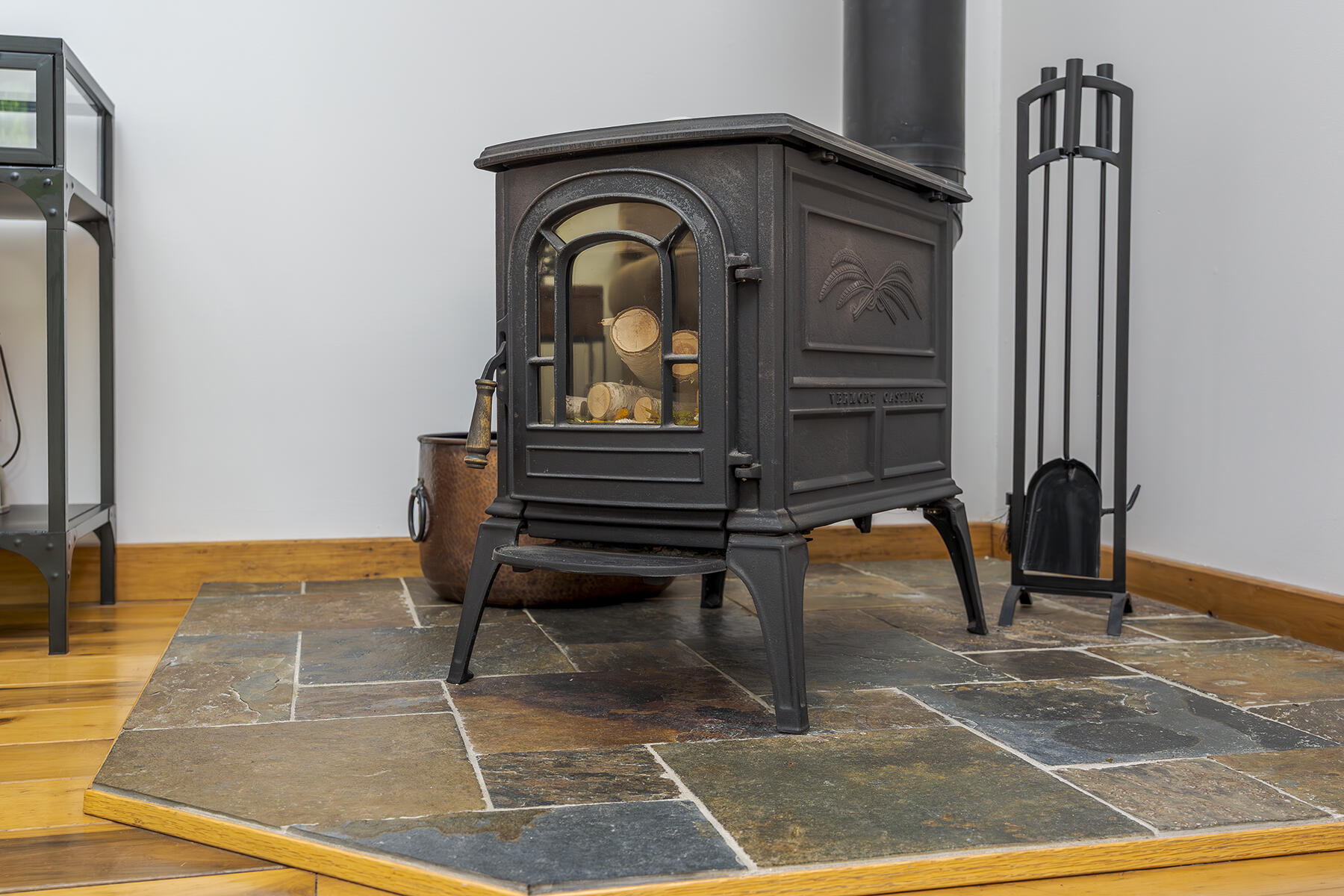 Berea, Kentucky 40403, United States, 3 Bedrooms Bedrooms, ,2 BathroomsBathrooms,Residential,Contingent,154225