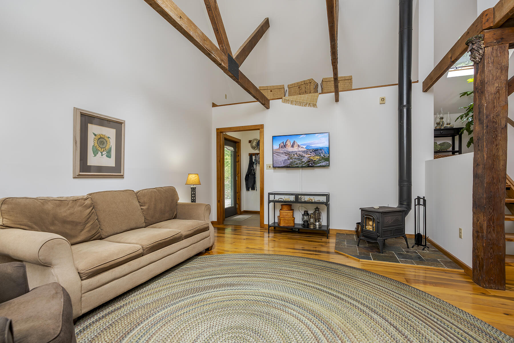 Berea, Kentucky 40403, United States, 3 Bedrooms Bedrooms, ,2 BathroomsBathrooms,Residential,Contingent,154225