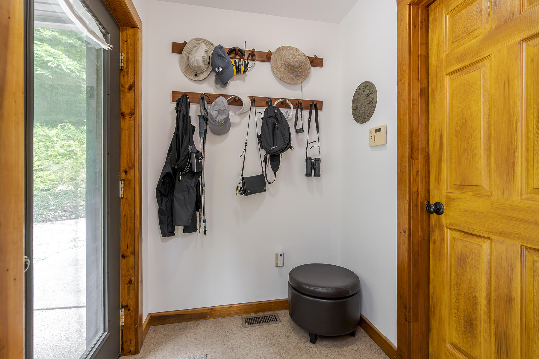 Berea, Kentucky 40403, United States, 3 Bedrooms Bedrooms, ,2 BathroomsBathrooms,Residential,Contingent,154225