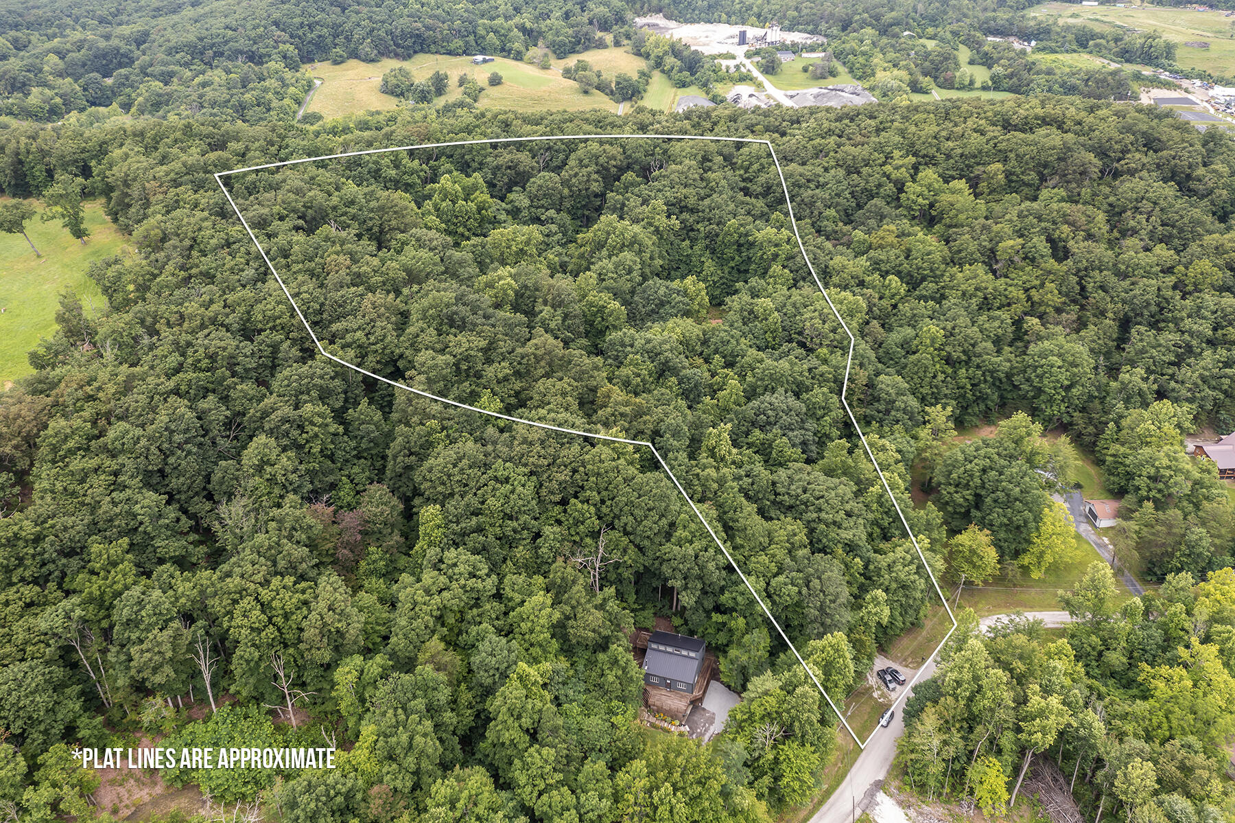 Berea, Kentucky 40403, United States, 3 Bedrooms Bedrooms, ,2 BathroomsBathrooms,Residential,Contingent,154225