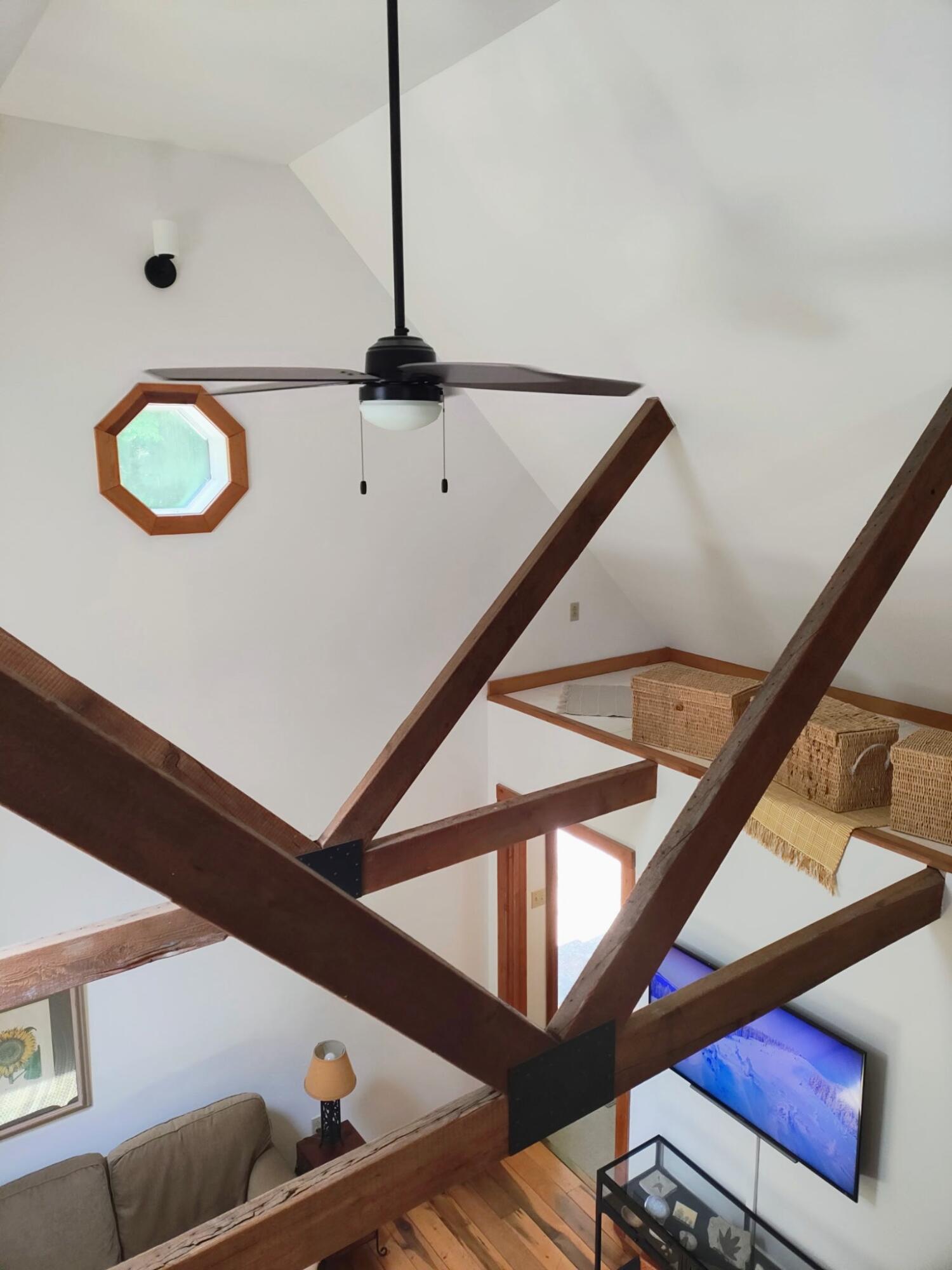 Berea, Kentucky 40403, United States, 3 Bedrooms Bedrooms, ,2 BathroomsBathrooms,Residential,Contingent,154225