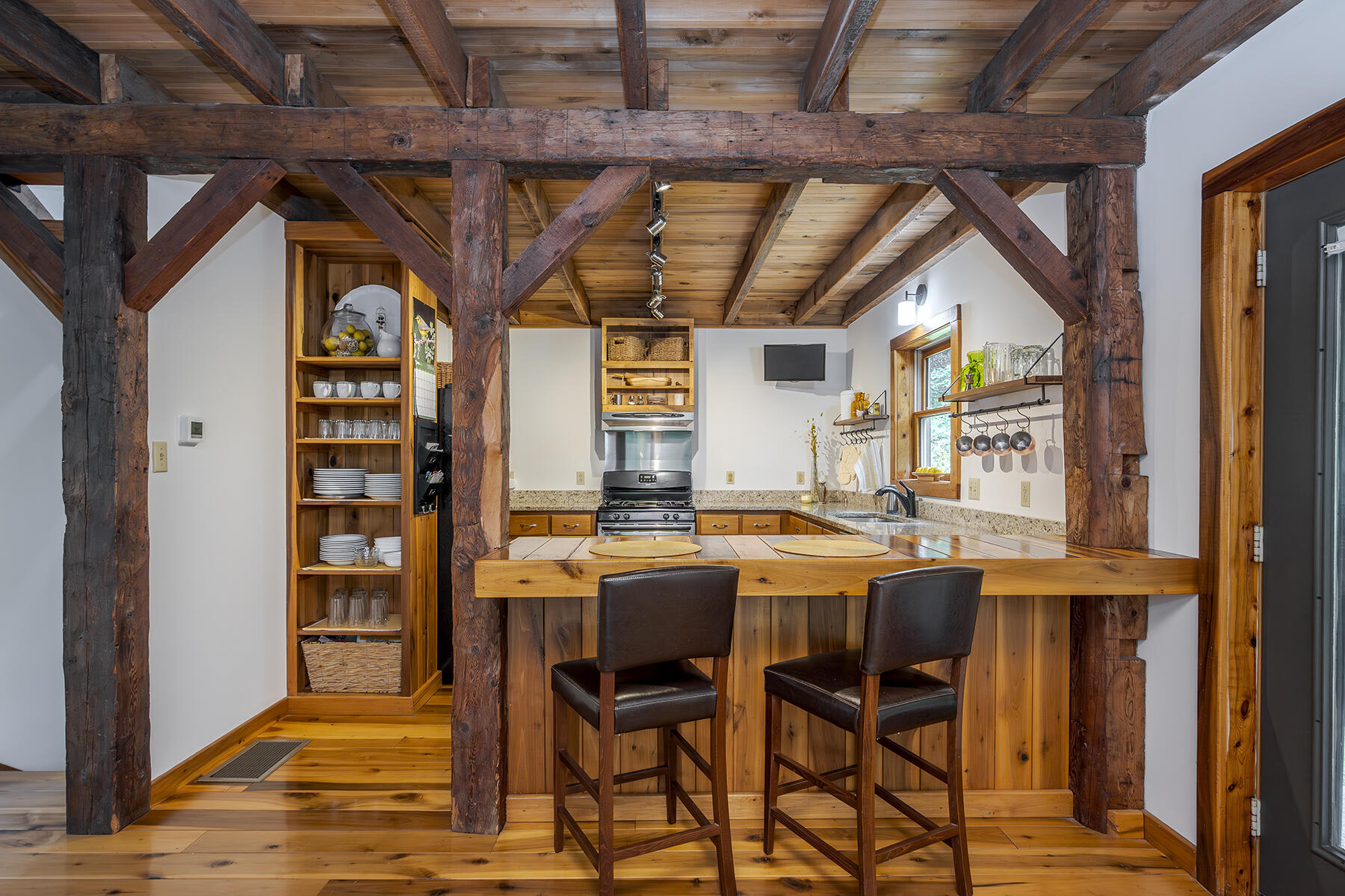 Berea, Kentucky 40403, United States, 3 Bedrooms Bedrooms, ,2 BathroomsBathrooms,Residential,Contingent,154225