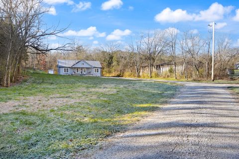 Photo of 10312 Cornishville Road, Harrodsburg, KY 40330 (MLS # 25507210)