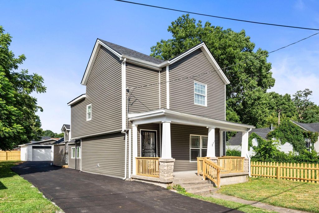 Photo of 275 E Fourth Street, Lexington, KY 40508 (MLS # 25505305)