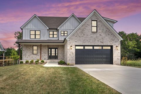 Photo of 300 Morgan Leigh Lane, Nicholasville, KY 40356 (MLS # 25502705)