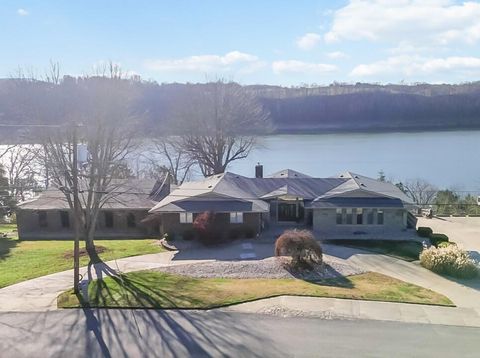 Photo of 275 Lakeview Drive, Somerset, KY 42503 (MLS # 25507035)