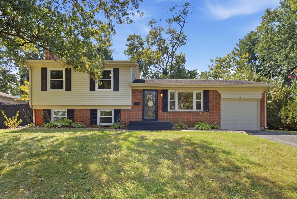 Photo of 2415 Heather Way, Lexington, KY 40503 (MLS # 26025754)