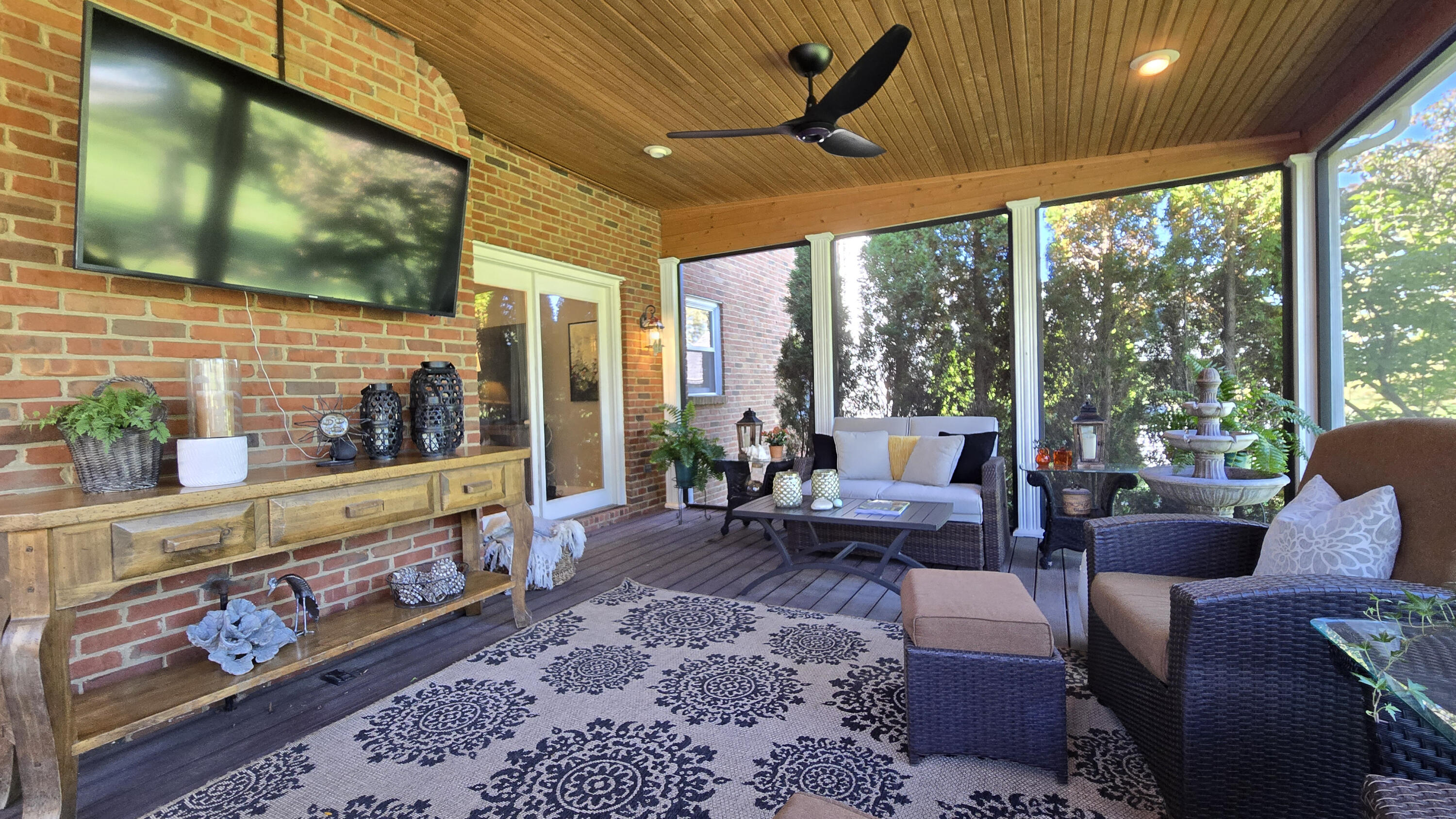 Lexington, Kentucky 40509, United States, 5 Bedrooms Bedrooms, ,3 BathroomsBathrooms,Residential,Active,231954