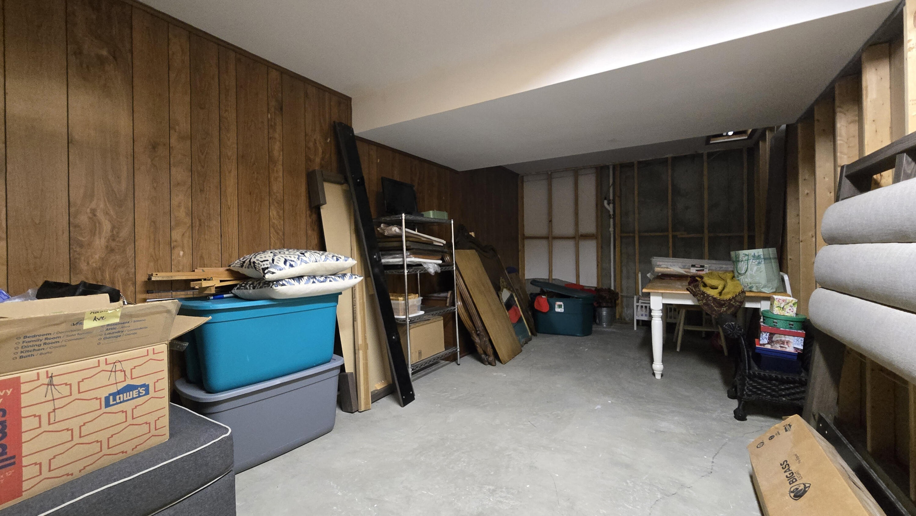 Lexington, Kentucky 40509, United States, 5 Bedrooms Bedrooms, ,3 BathroomsBathrooms,Residential,Active,231954