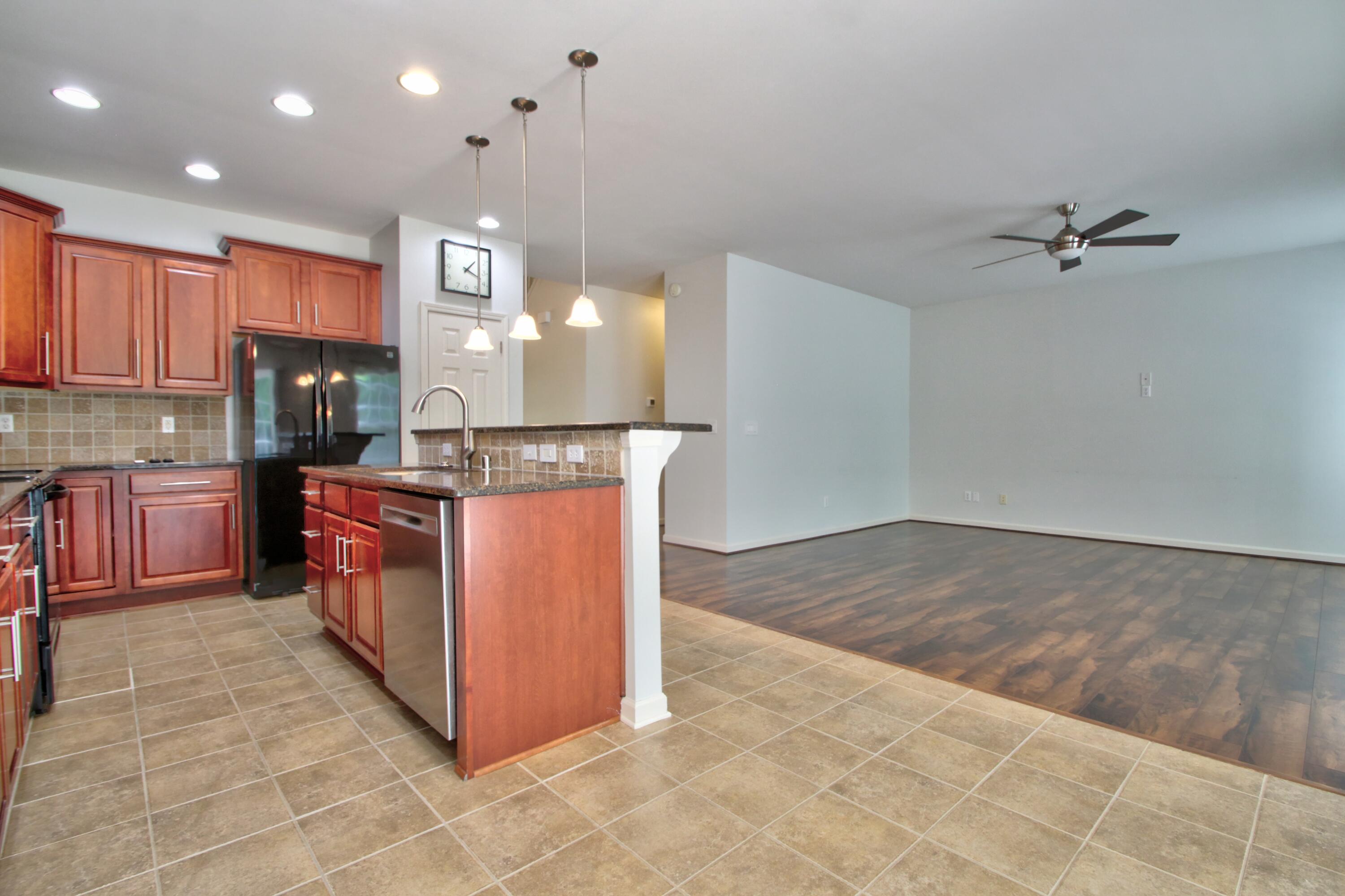 Lexington, Kentucky 40509, United States, 4 Bedrooms Bedrooms, ,3 BathroomsBathrooms,Residential,Active,166625