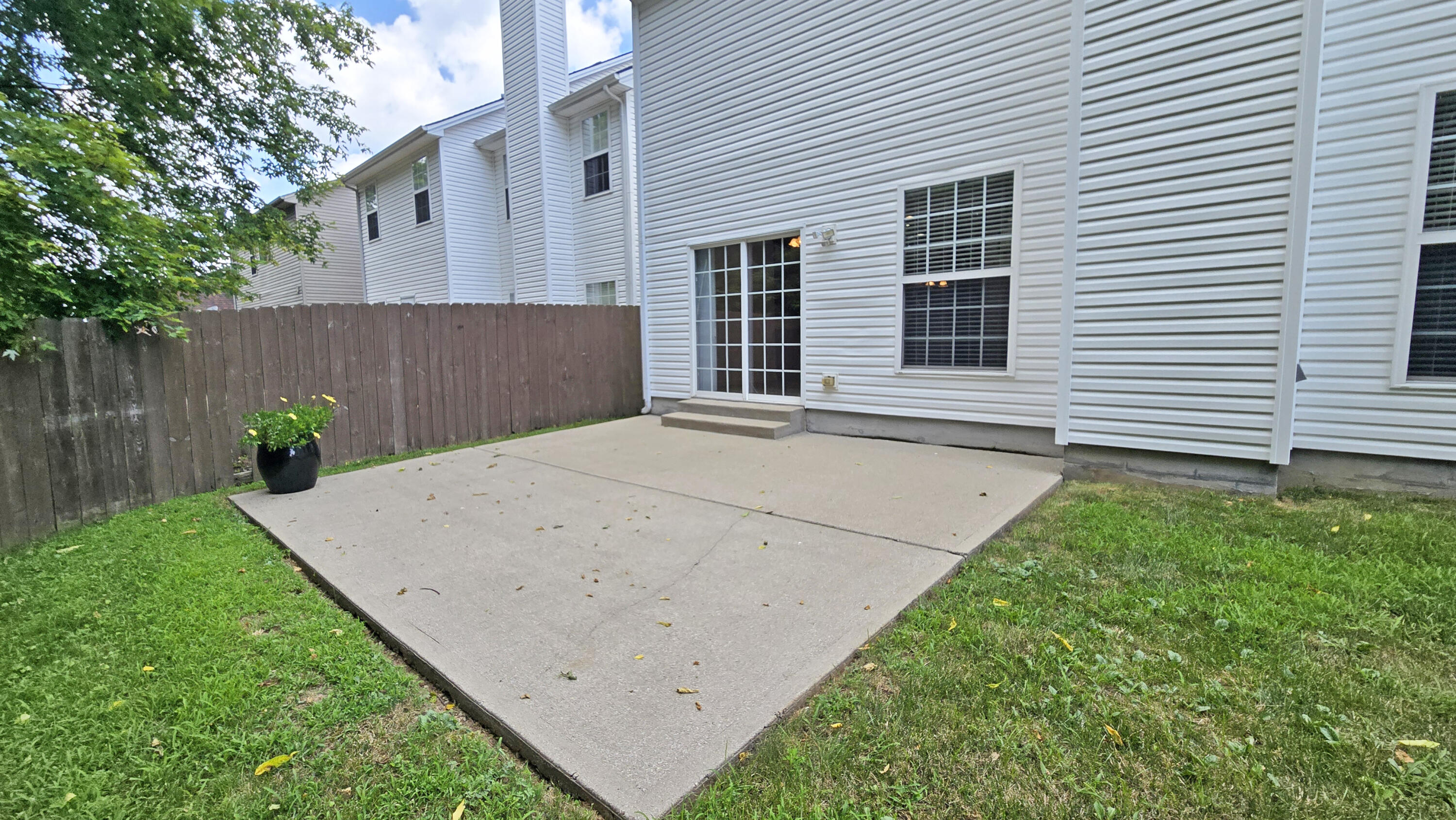 Lexington, Kentucky 40509, United States, 4 Bedrooms Bedrooms, ,3 BathroomsBathrooms,Residential,Active,166625