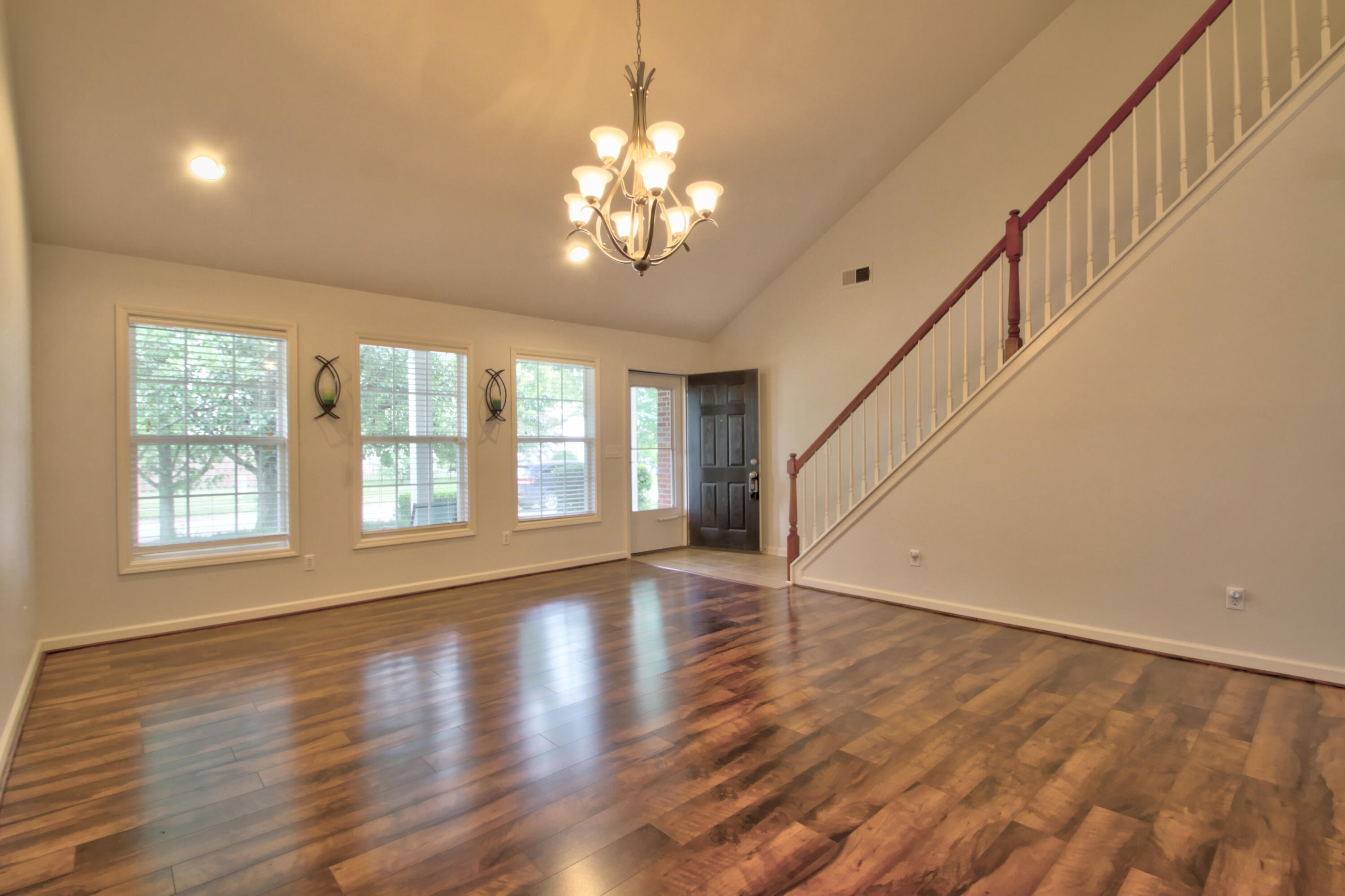 Lexington, Kentucky 40509, United States, 4 Bedrooms Bedrooms, ,3 BathroomsBathrooms,Residential,Active,166625