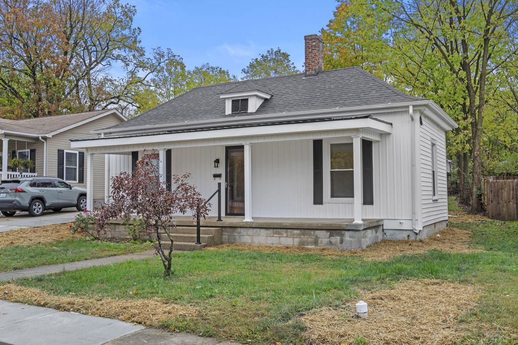 Photo of 116 N 4th Street, Nicholasville, KY 40356 (MLS # 25505052)