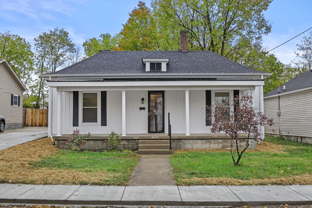 Photo of 116 N 4th Street, Nicholasville, KY 40356 (MLS # 25505052)