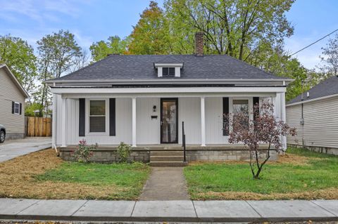 Photo of 116 N 4th Street, Nicholasville, KY 40356 (MLS # 25505052)