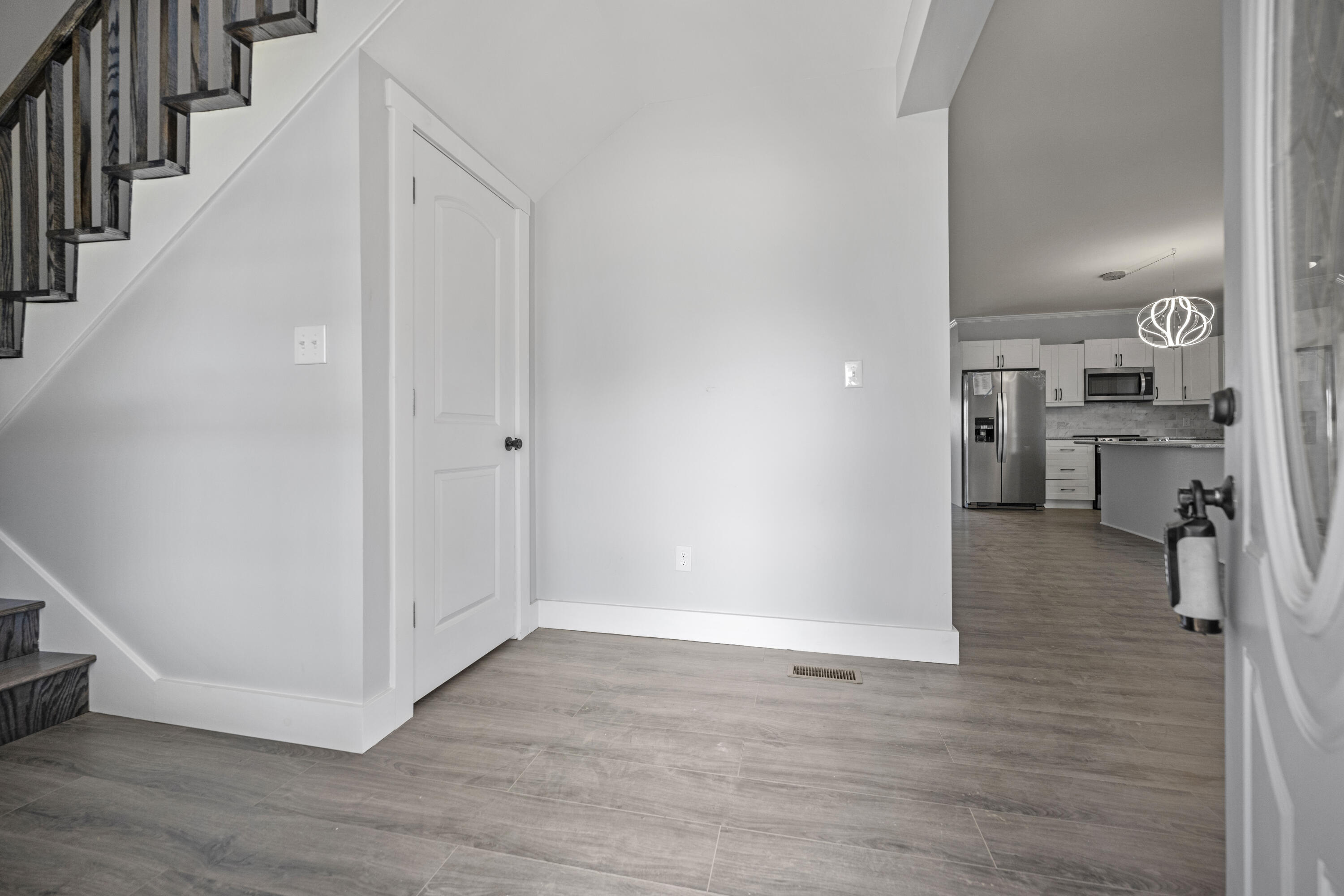 Lancaster, Kentucky 40444, United States, 4 Bedrooms Bedrooms, ,3 BathroomsBathrooms,Residential,Active,88677