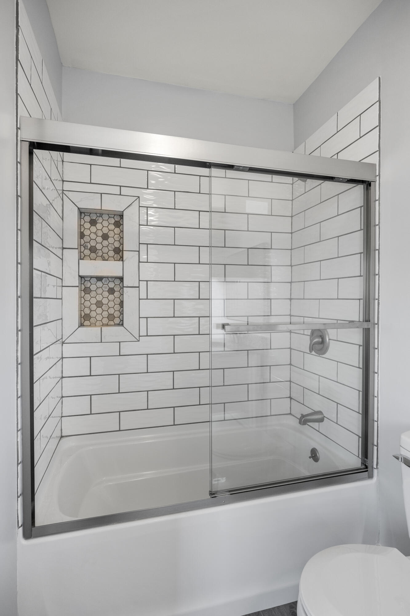 Lancaster, Kentucky 40444, United States, 4 Bedrooms Bedrooms, ,3 BathroomsBathrooms,Residential,Active,88677