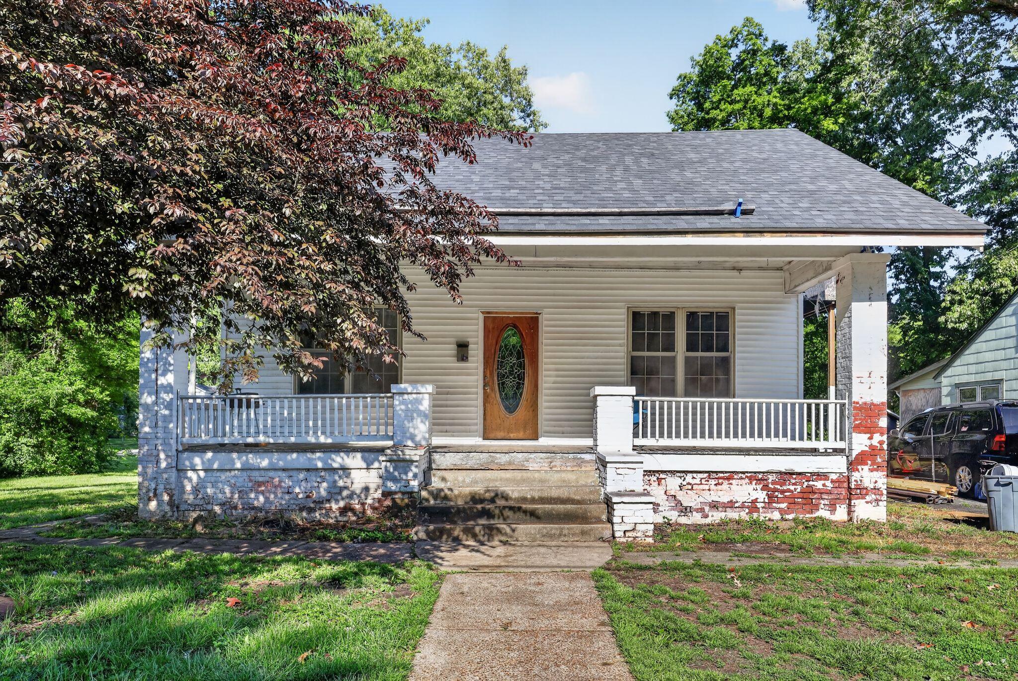Photo 1 of 32 — 901 N 23rd Street, Paducah, KY 42001