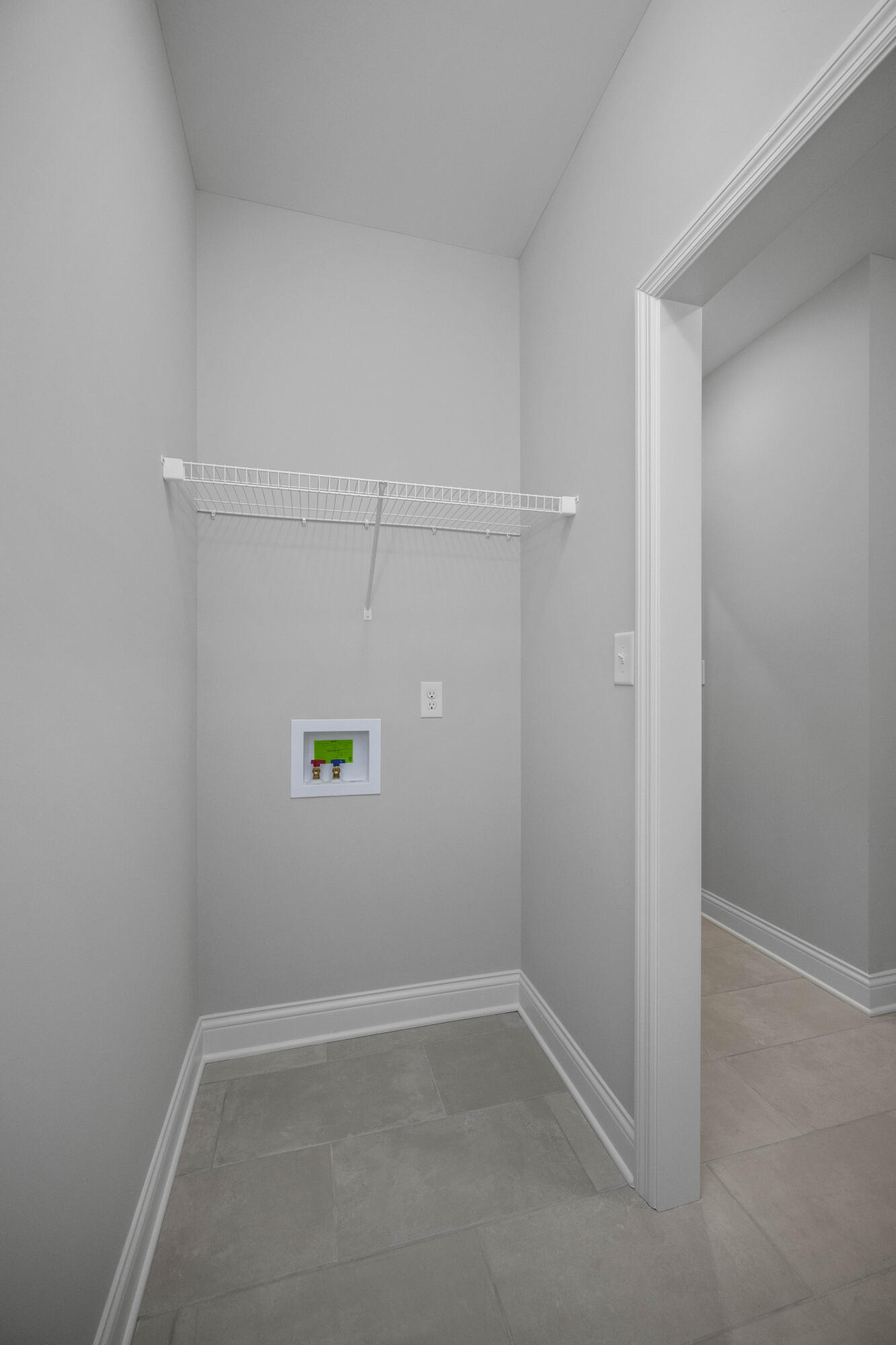 Richmond, Kentucky 40475, United States, 3 Bedrooms Bedrooms, ,2 BathroomsBathrooms,Residential,Pending,172694