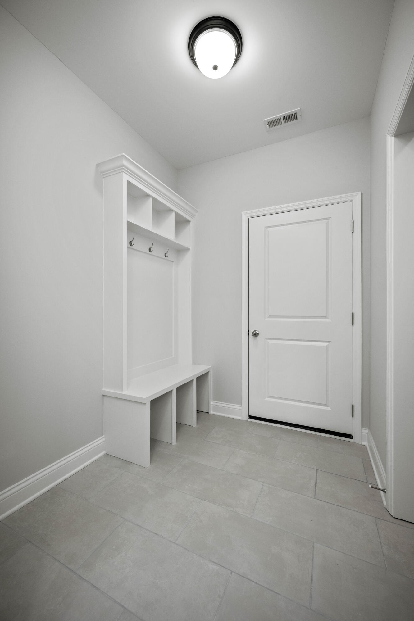 Richmond, Kentucky 40475, United States, 3 Bedrooms Bedrooms, ,2 BathroomsBathrooms,Residential,Pending,172694