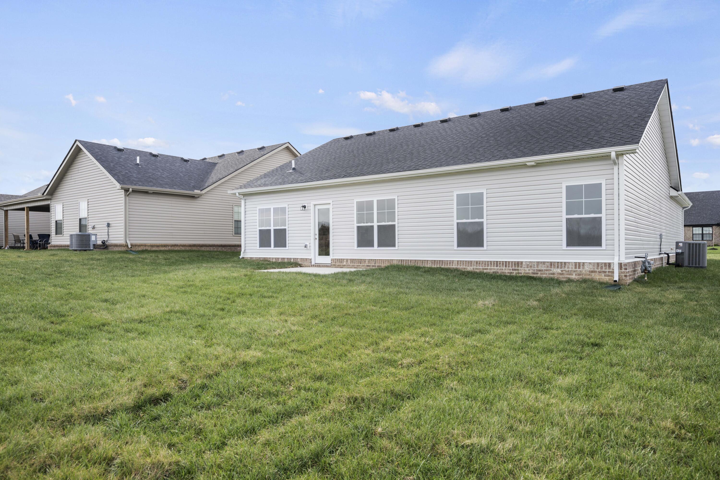 Richmond, Kentucky 40475, United States, 3 Bedrooms Bedrooms, ,2 BathroomsBathrooms,Residential,Pending,172694