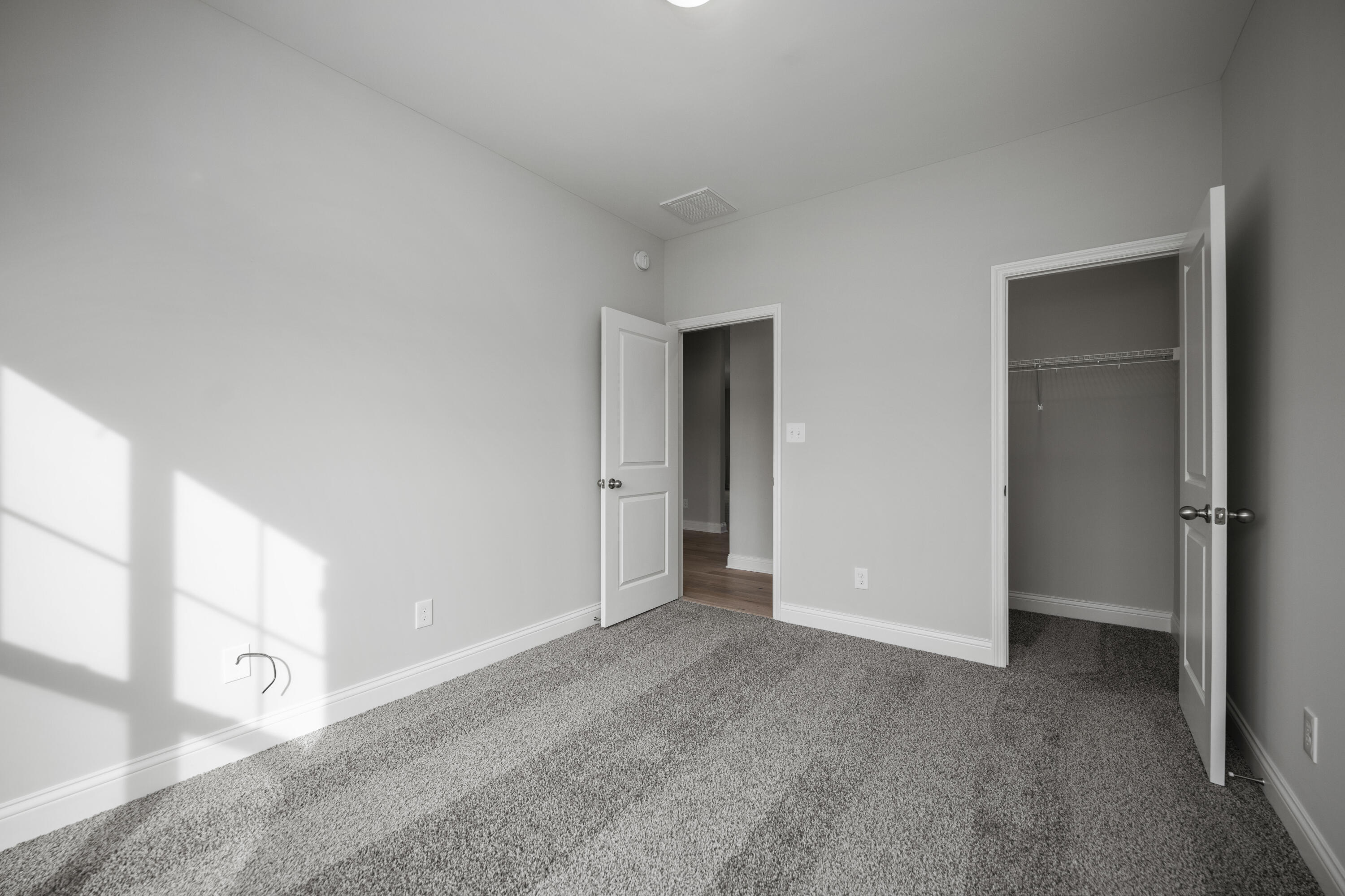 Richmond, Kentucky 40475, United States, 3 Bedrooms Bedrooms, ,2 BathroomsBathrooms,Residential,Pending,172694