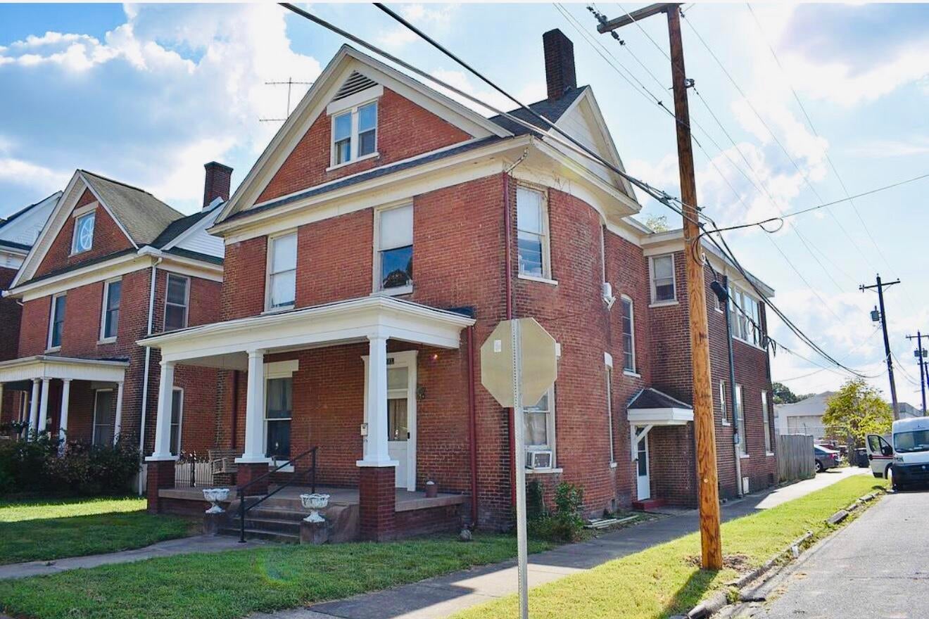 900 Monroe Street