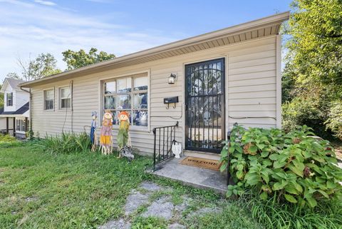 Photo of 602 Norwood Drive, Richmond, KY 40475 (MLS # 25503028)