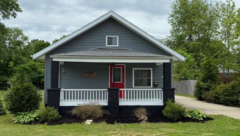 Photo of 606 Prospect Street, Berea, KY 40403 (MLS # 25507133)