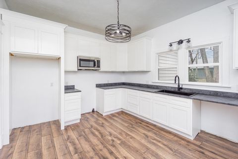 Photo of 107 Whitley Avenue, Stanford, KY 40484 (MLS # 25507323)