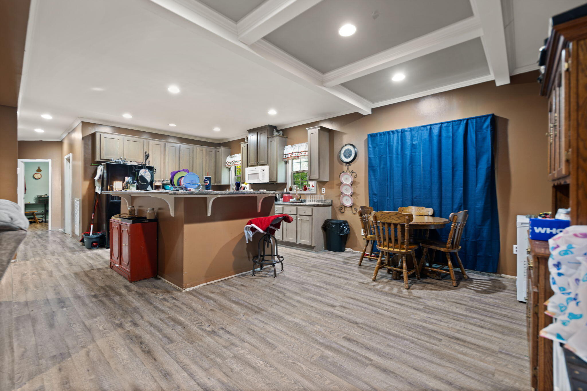 Campton, Kentucky 41301, United States, 3 Bedrooms Bedrooms, ,2 BathroomsBathrooms,Residential,Active,42128