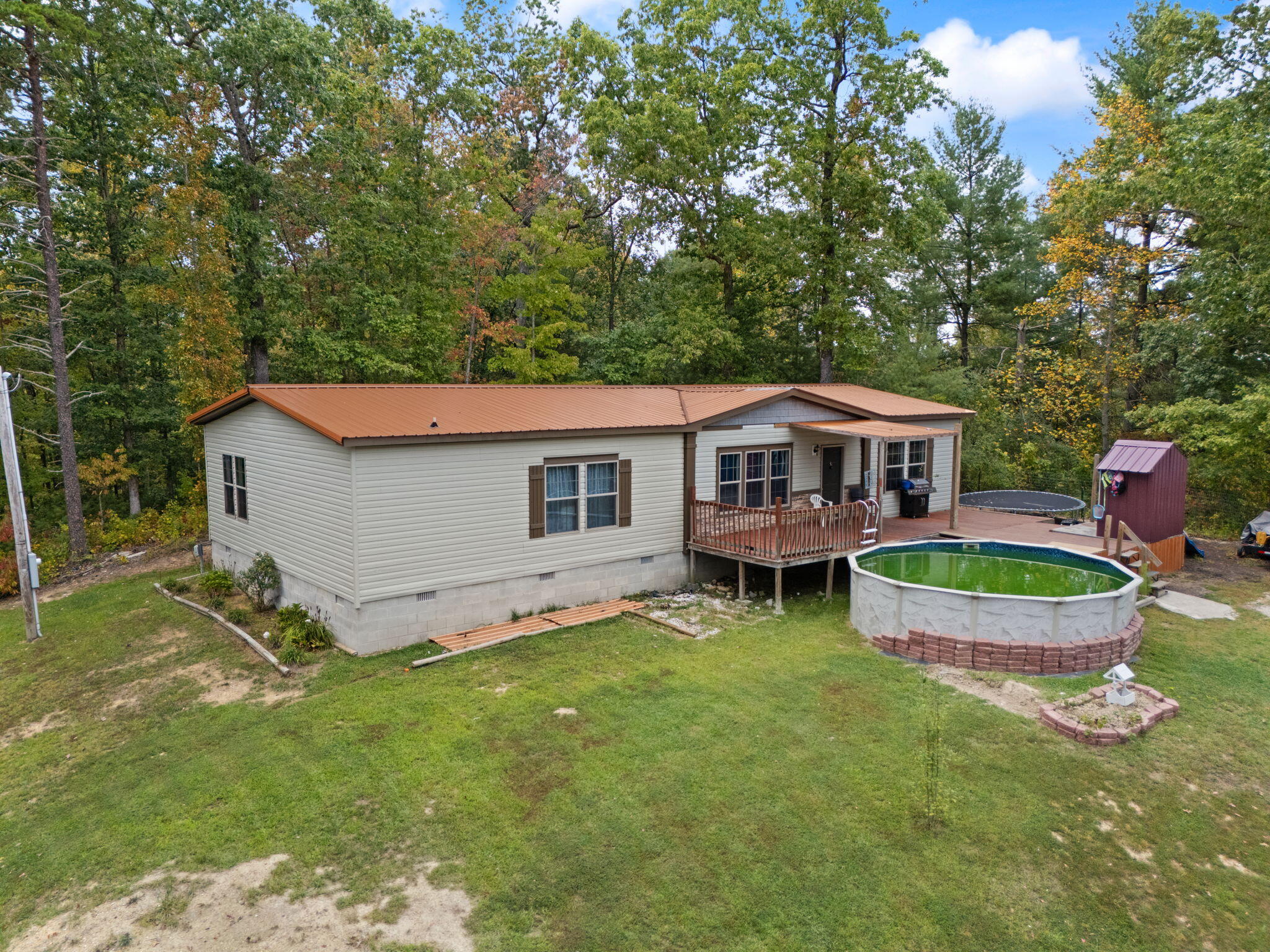 Campton, Kentucky 41301, United States, 3 Bedrooms Bedrooms, ,2 BathroomsBathrooms,Residential,Active,42128