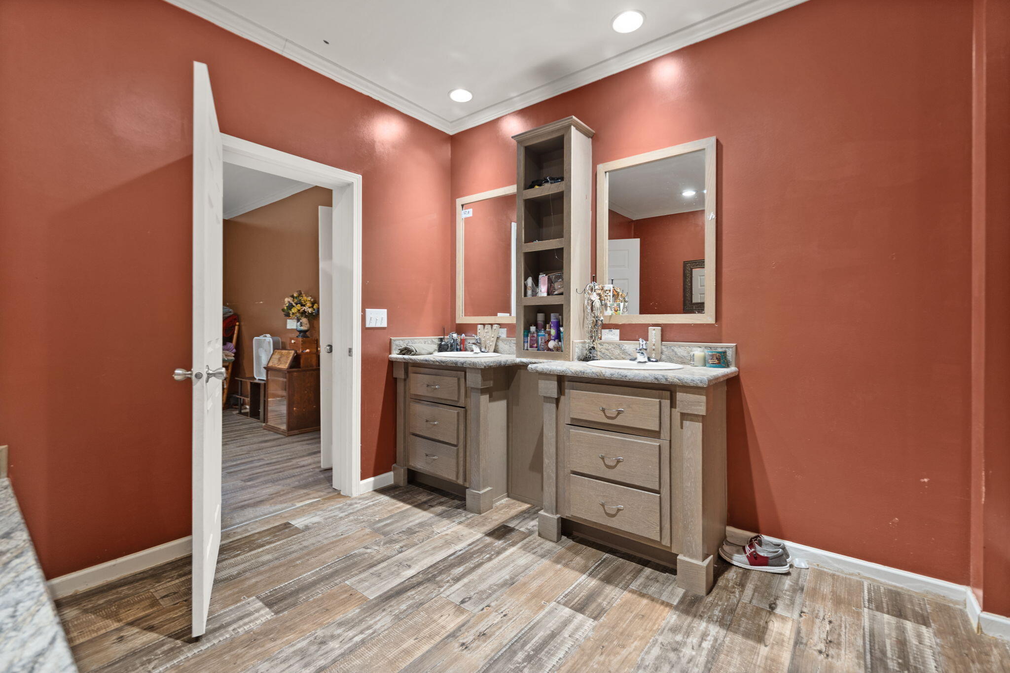 Campton, Kentucky 41301, United States, 3 Bedrooms Bedrooms, ,2 BathroomsBathrooms,Residential,Active,42128