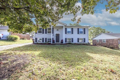 Photo of 128 Cherokee Drive, Winchester, KY 40391 (MLS # 25502349)