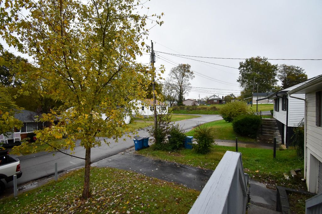 Photo of 115 Circle Drive, Danville, KY 40422 (MLS # 25504959)