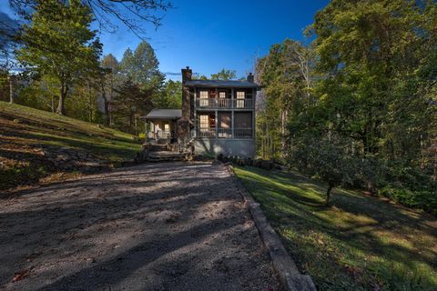 Photo of 753 Gilliam Cemetery Road, Olive Hill, KY 41164 (MLS # 25503445)