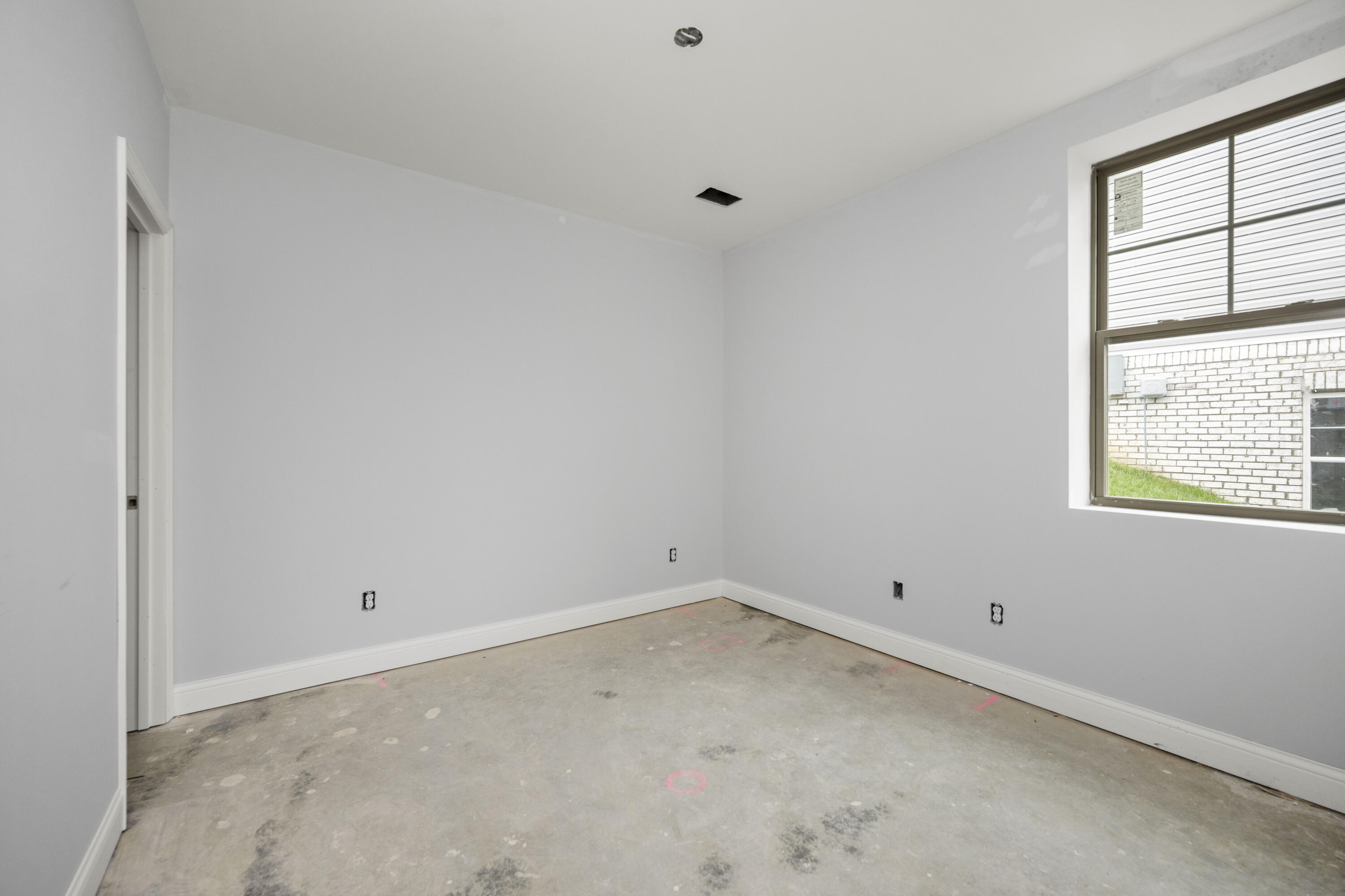 Richmond, Kentucky 40475, United States, 4 Bedrooms Bedrooms, ,3 BathroomsBathrooms,Residential,Active,12836