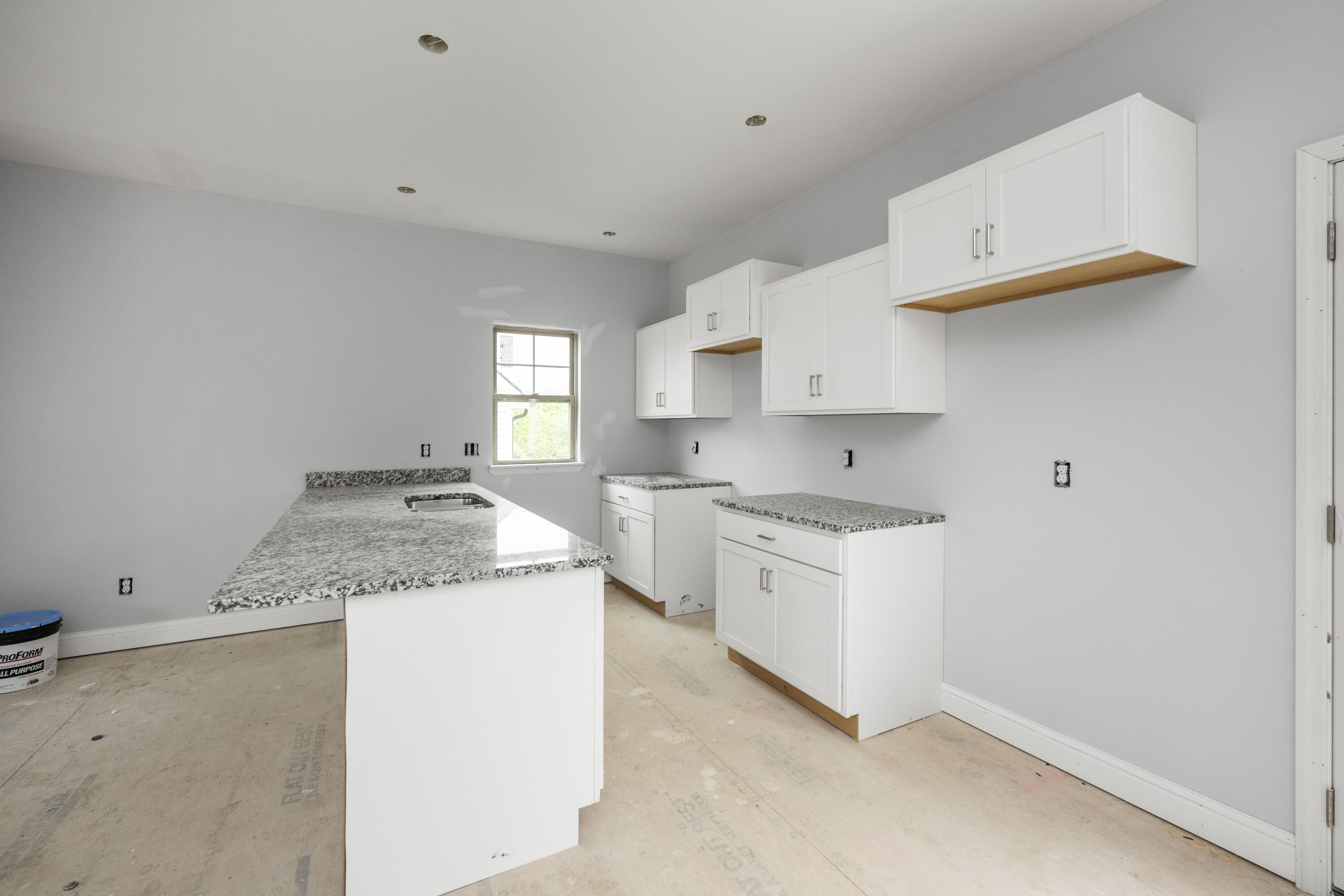 Richmond, Kentucky 40475, United States, 4 Bedrooms Bedrooms, ,3 BathroomsBathrooms,Residential,Active,12836