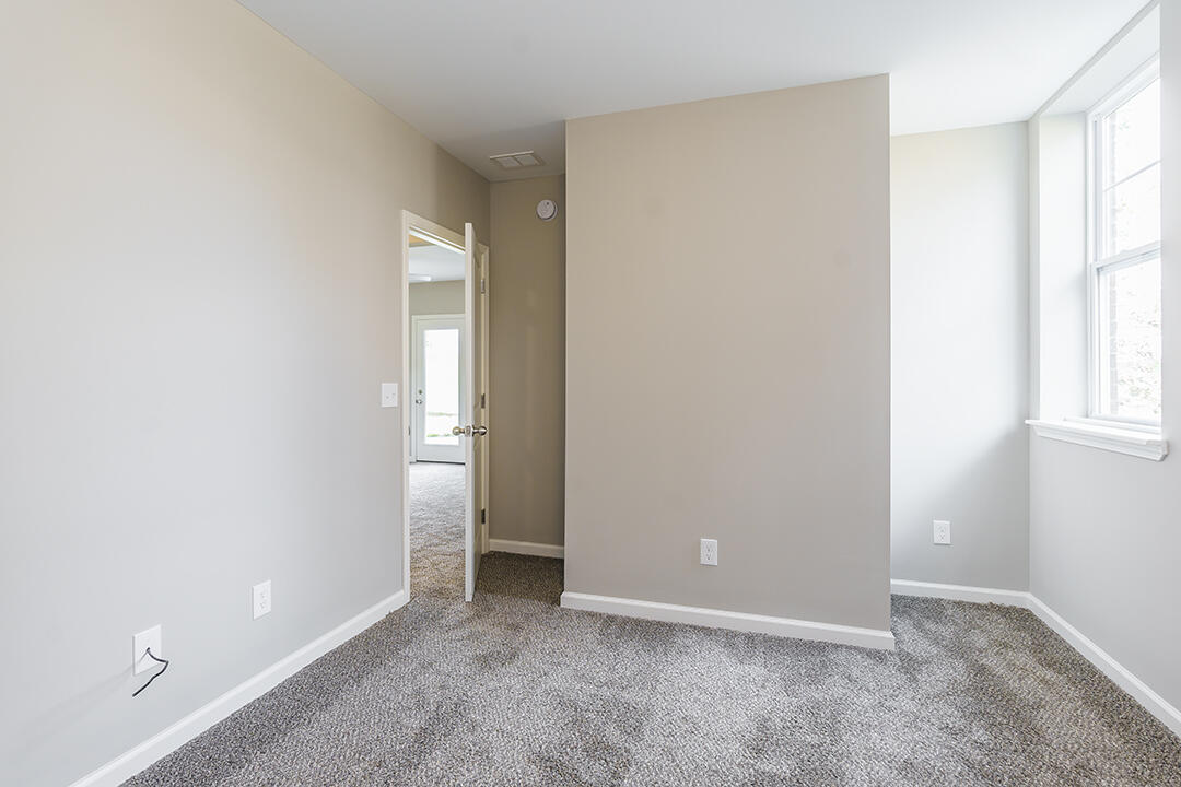 Richmond, Kentucky 40475, United States, 4 Bedrooms Bedrooms, ,3 BathroomsBathrooms,Residential,Active,12836