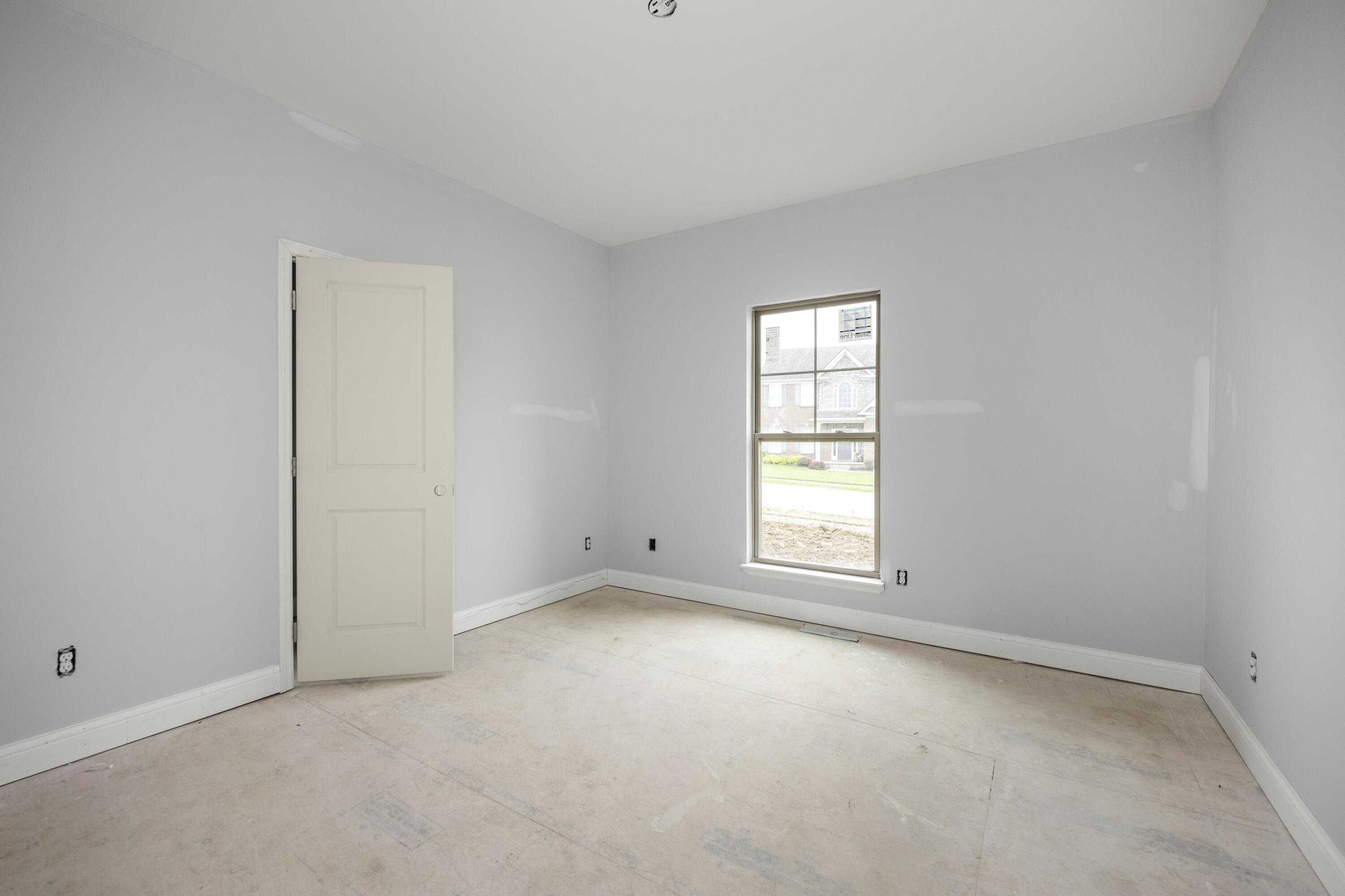 Richmond, Kentucky 40475, United States, 4 Bedrooms Bedrooms, ,3 BathroomsBathrooms,Residential,Active,12836