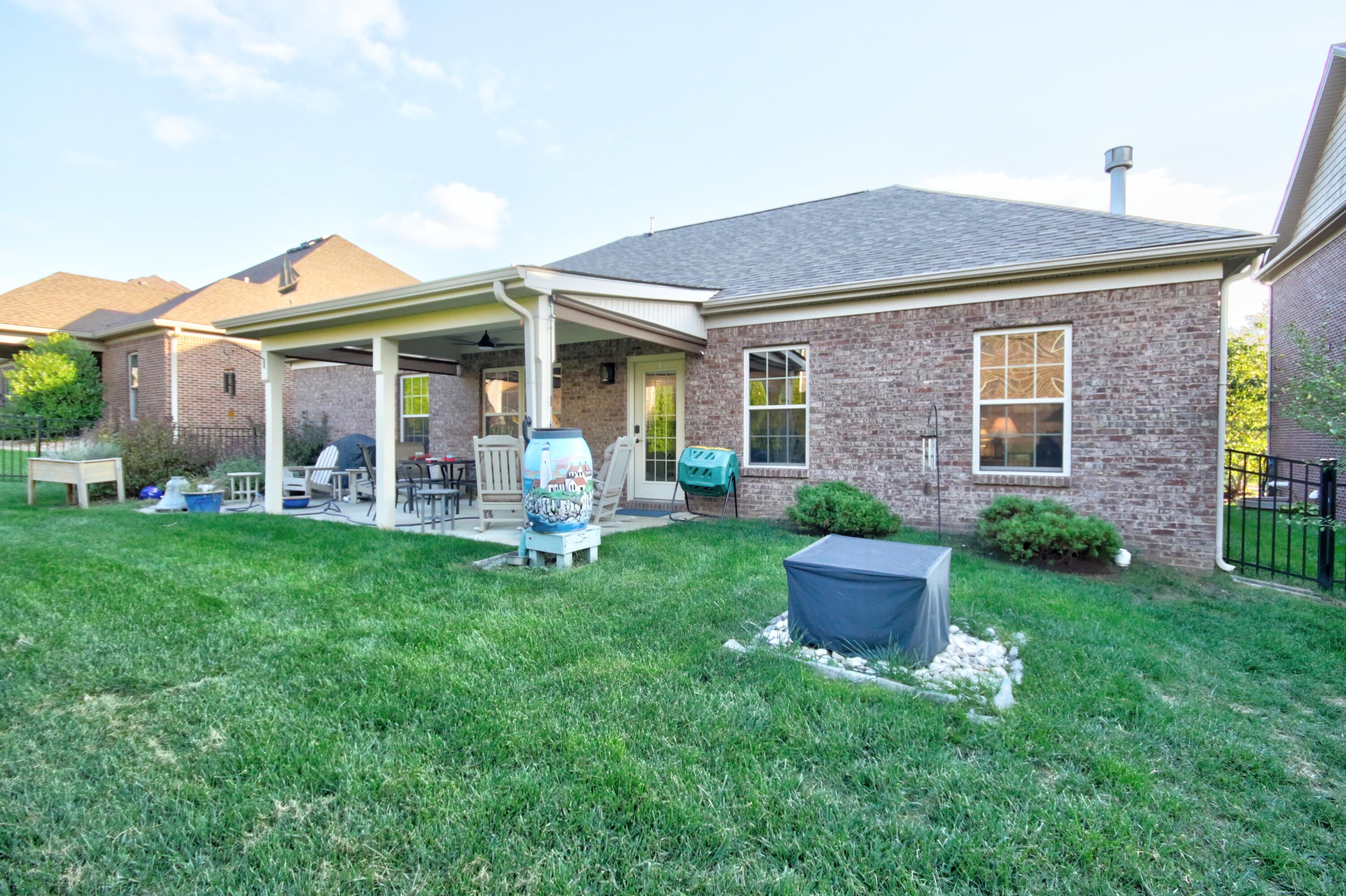 Lexington, Kentucky 40515, United States, 3 Bedrooms Bedrooms, ,2 BathroomsBathrooms,Residential,Active,230068