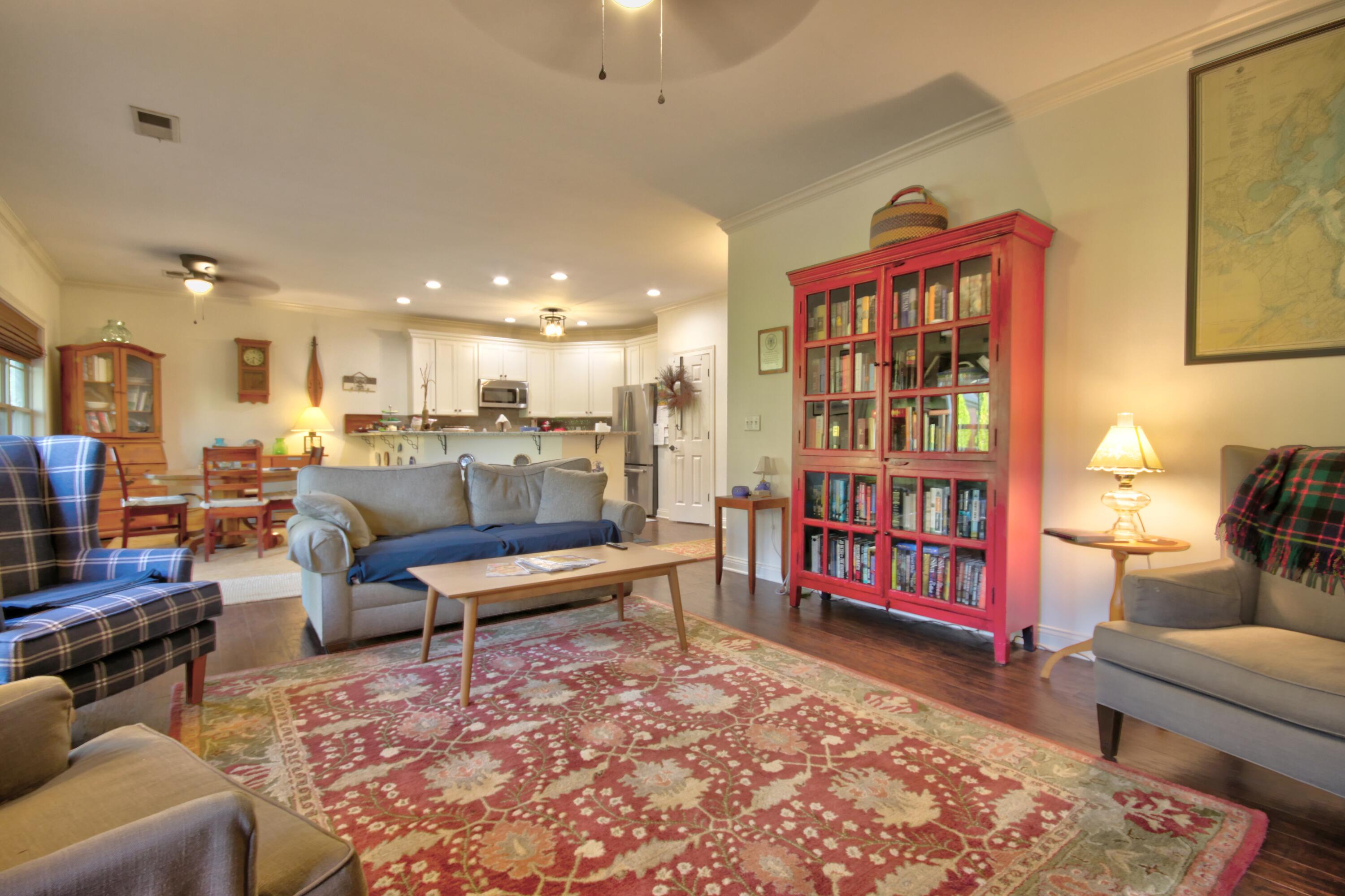 Lexington, Kentucky 40515, United States, 3 Bedrooms Bedrooms, ,2 BathroomsBathrooms,Residential,Active,230068