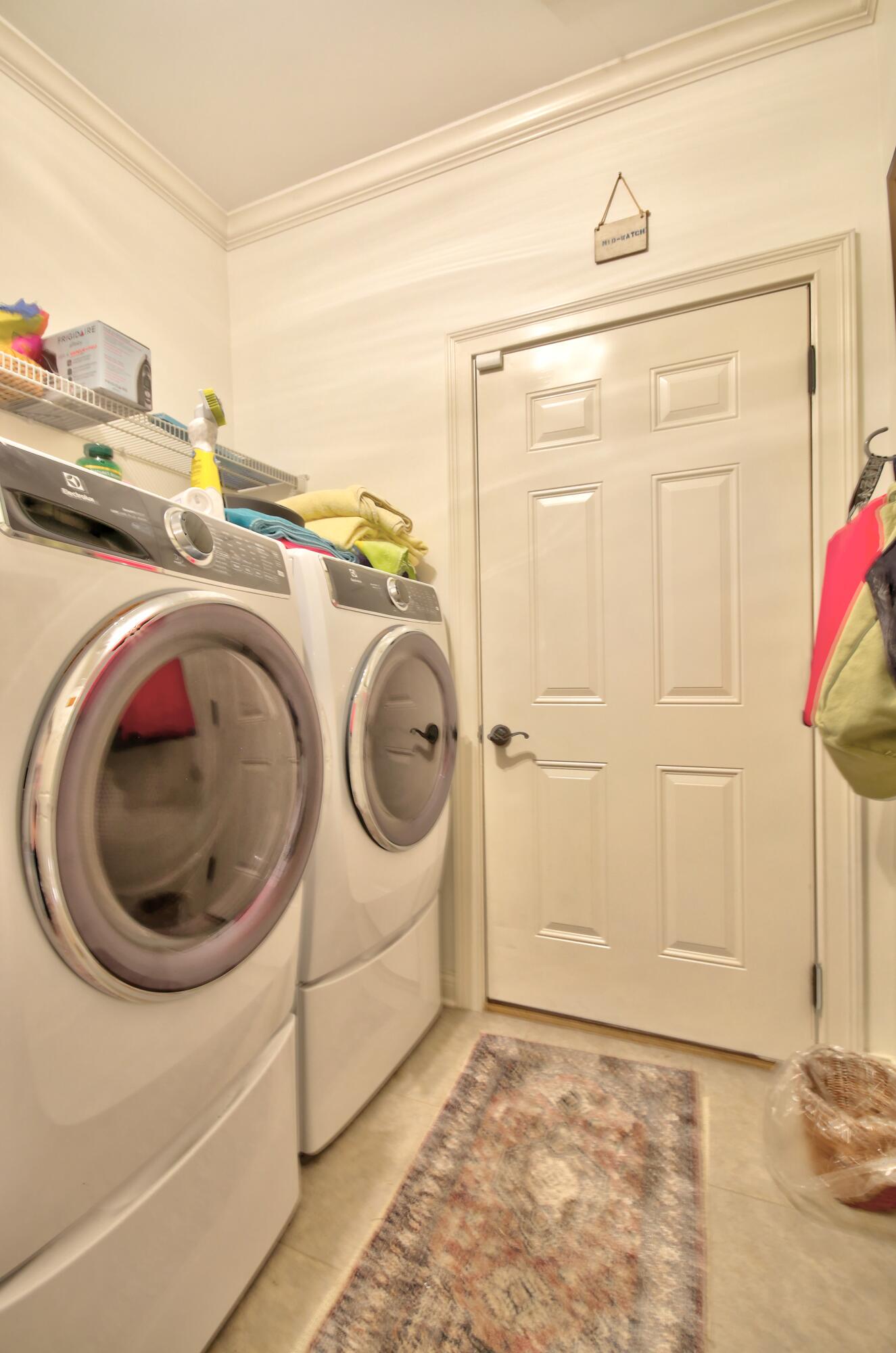 Lexington, Kentucky 40515, United States, 3 Bedrooms Bedrooms, ,2 BathroomsBathrooms,Residential,Active,230068